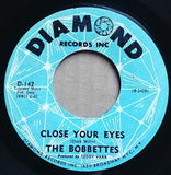 The Bobbettes : Somebody Bad Stole De Wedding Bell (Who's Got De Ding Dong?) / Close Your Eyes (7", Single)