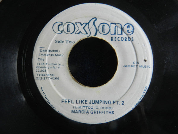 Marcia Griffiths : Feel Like Jumping (7", Single, Blu)