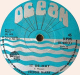Freddie McKay / Phil Pratt All Stars : It De Hay / Dub De Hay (7")
