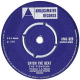 The Pioneers / Immortals : Catch The Beat / Jana (7", Single)