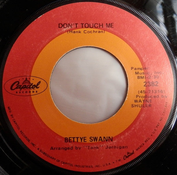Bettye Swann : (My Heart Is) Closed For The Season / Don't Touch Me (7")