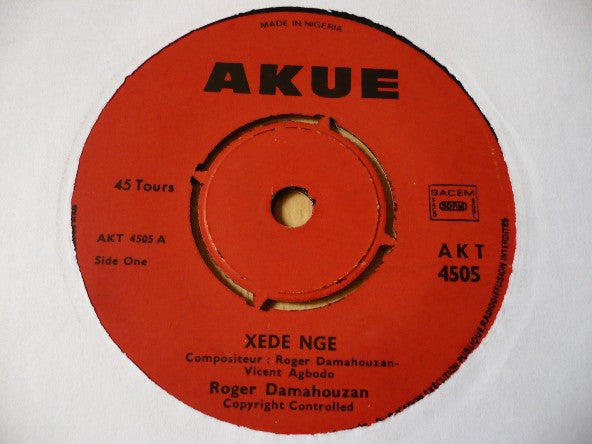 Roger Damahouzan* : Xede Nge / Wait For Me (7", Single)