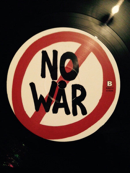 Junior Dread (2) : No War (10")